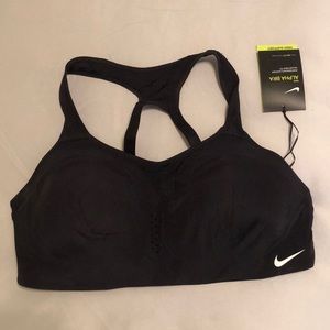 NIKE “Alpha Sports Bra” - Size Large